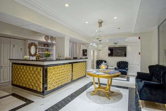 Отель Old Town Boutique Hotel Бухарест-8